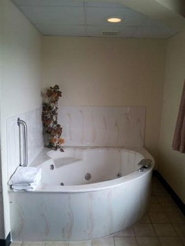 Boarders Inn & Suites By Cobblestone Hotels - Wautoma Екстер'єр фото