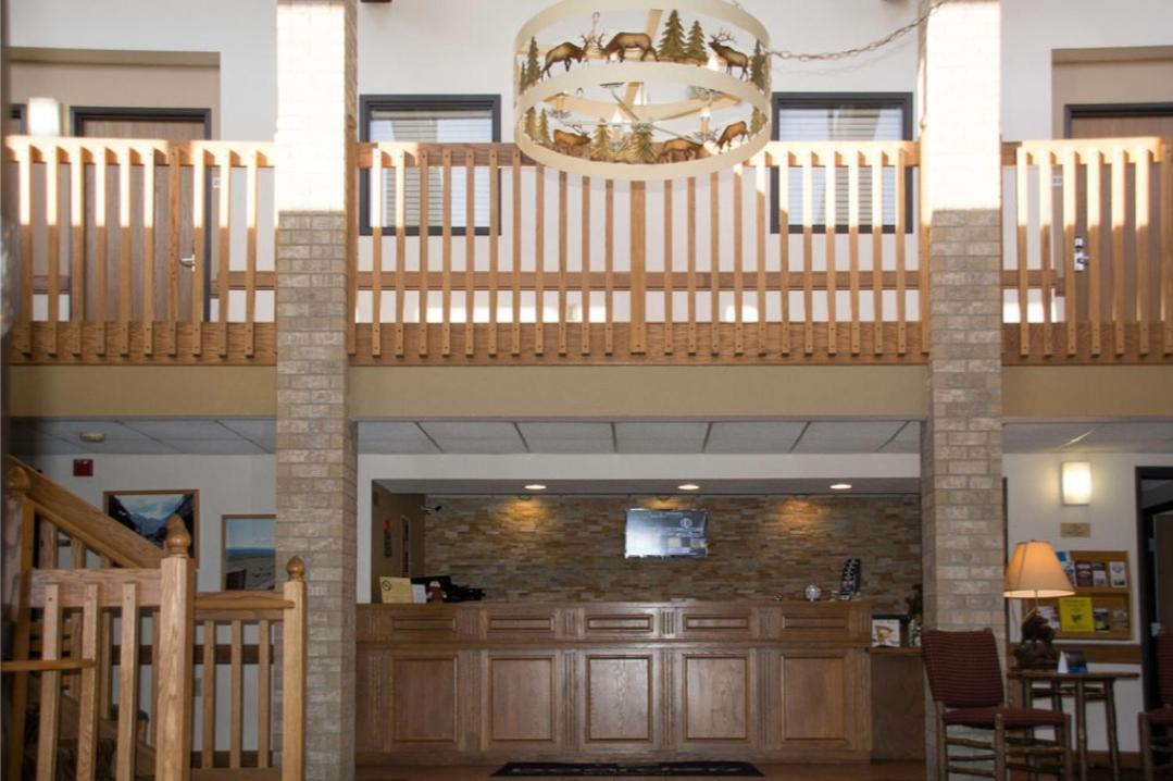 Boarders Inn & Suites By Cobblestone Hotels - Wautoma Екстер'єр фото